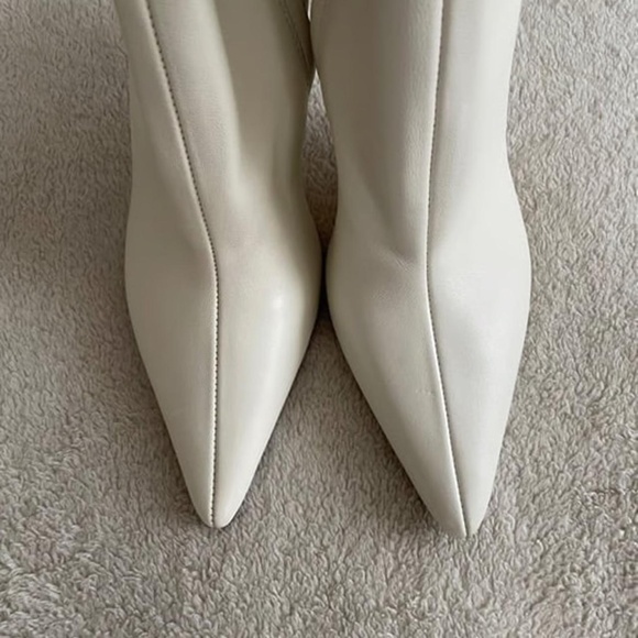 Zara Leather Pointed Toe Boots in Ecru - Picture 4 of 6